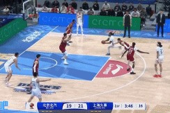 谁也不让谁！李弘权接球不停球直接三分 曾凡博加长三分迅速回应